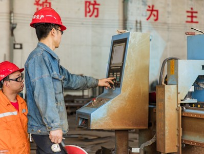 員工工作中